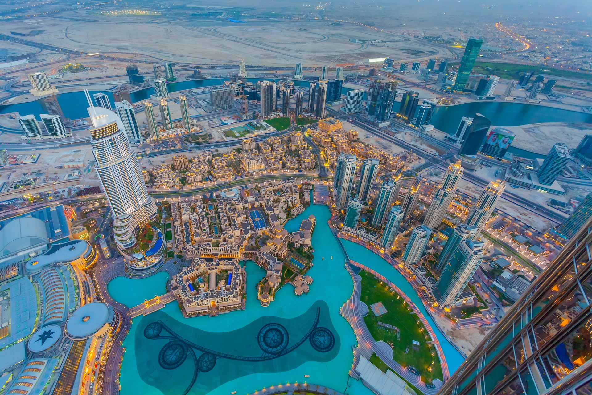 Skyline mit Wohn- und Businessviertel | in Dubai Haus kaufen